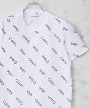 画像をギャラリービューアに読み込む, 【Calvin Klein/カルバンクライン】総柄ロゴパターン デザインTシャツ
