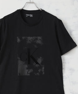 【Calvin Klein/カルバンクライン】グラフィック CKロゴプリント Tシャツ